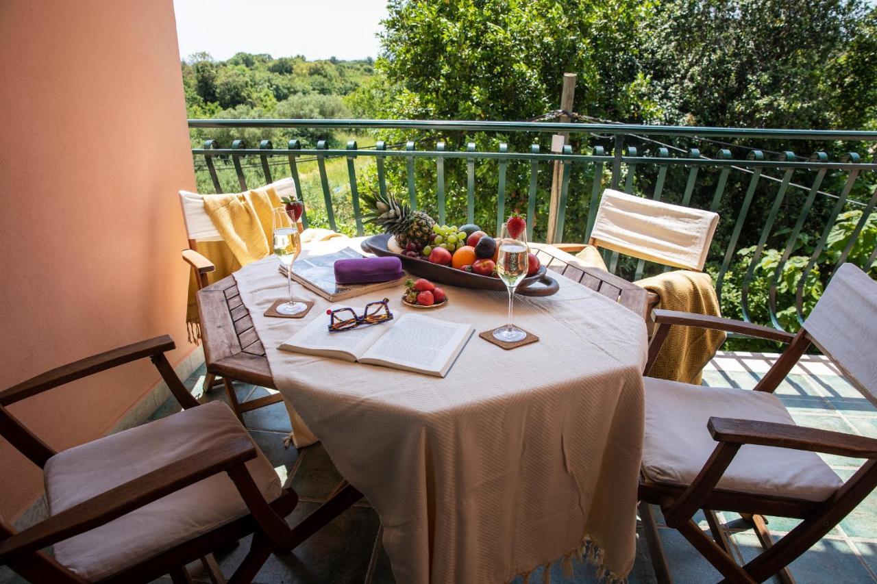 Villa Mareonda - Apartments Sussurro Rovigno Esterno foto
