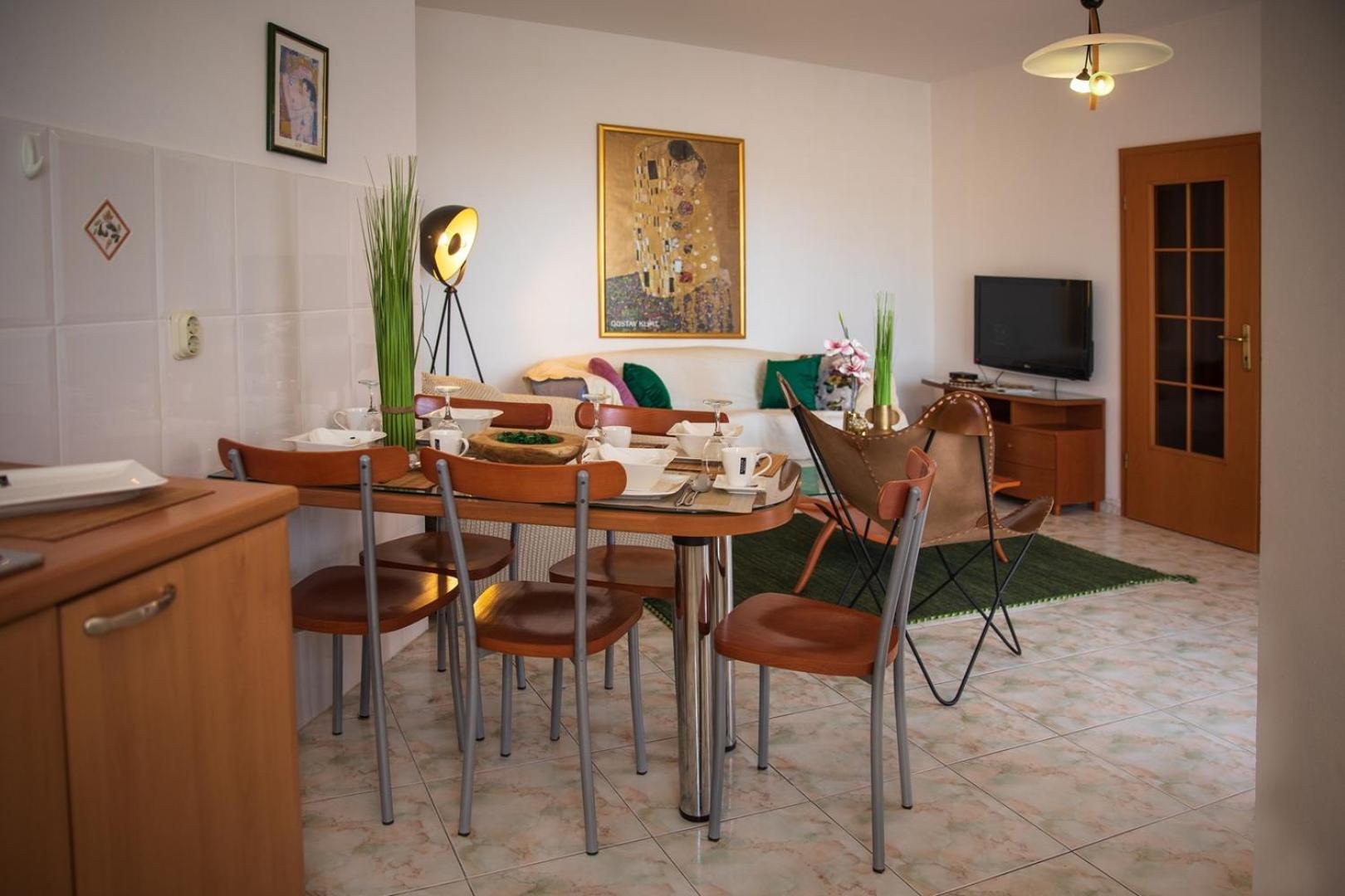 Villa Mareonda - Apartments Sussurro Rovigno Esterno foto